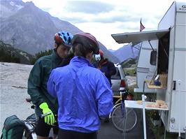 Very welcome refreshments at Holzofenbrot, 23.3 miles from Brienz and 1741m above sea level